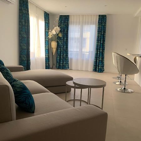 Appartement Douceurs Des Iles à Fréjus Extérieur photo