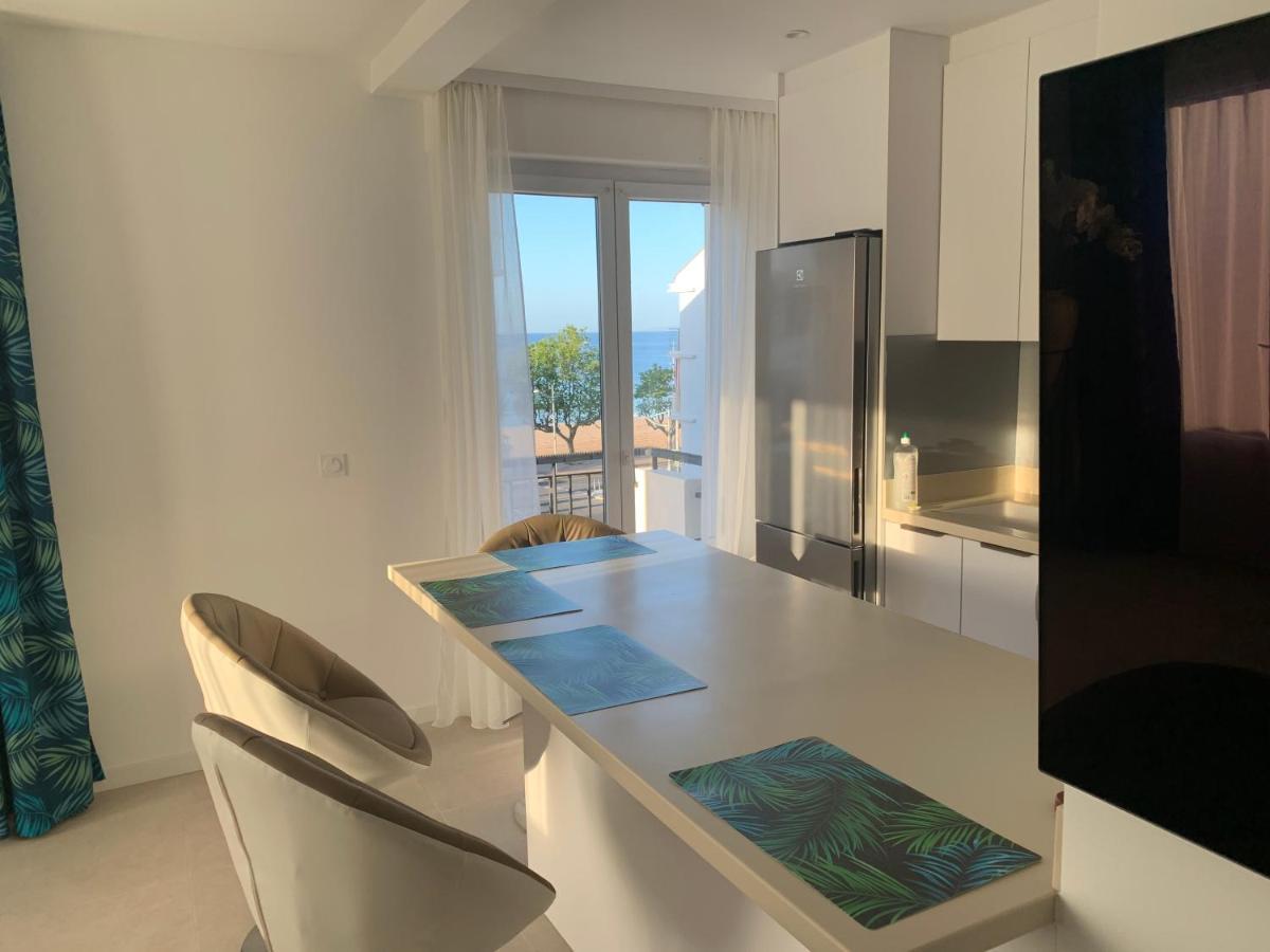 Appartement Douceurs Des Iles à Fréjus Extérieur photo