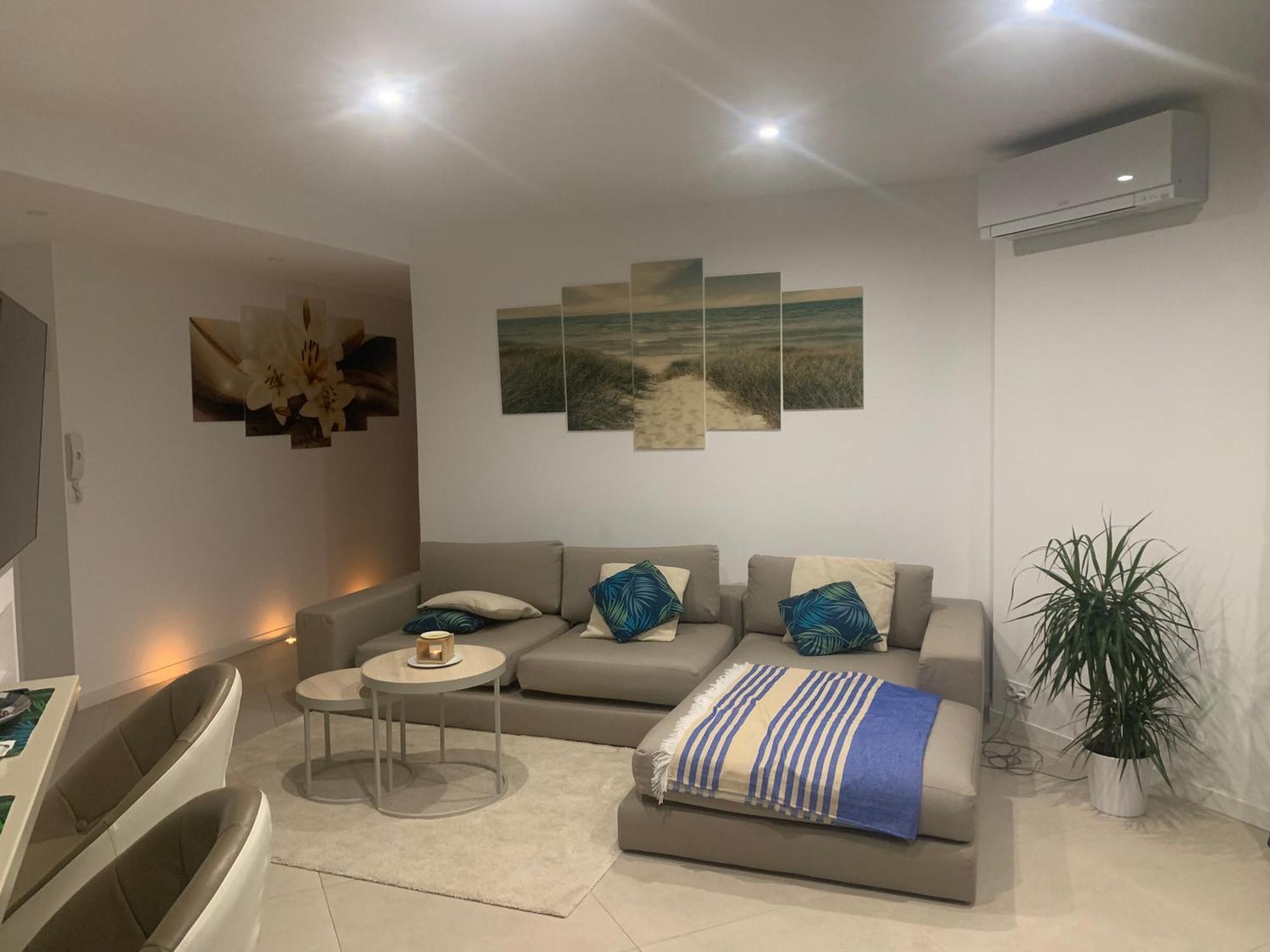Appartement Douceurs Des Iles à Fréjus Extérieur photo